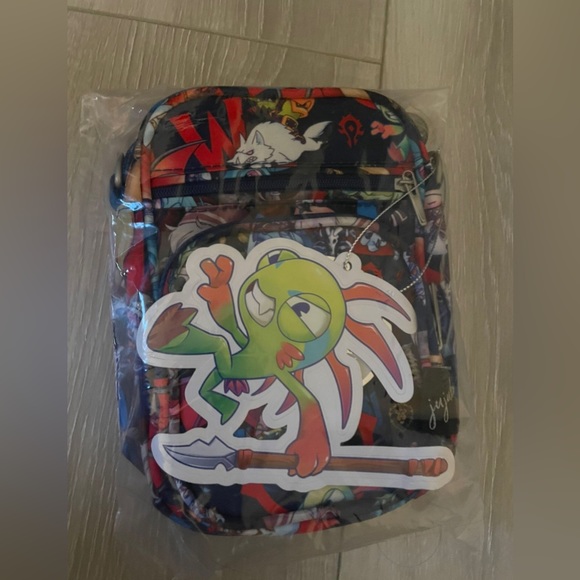 Jujube Legends of Azeroth mini helix bag NWT - Picture 2 of 3